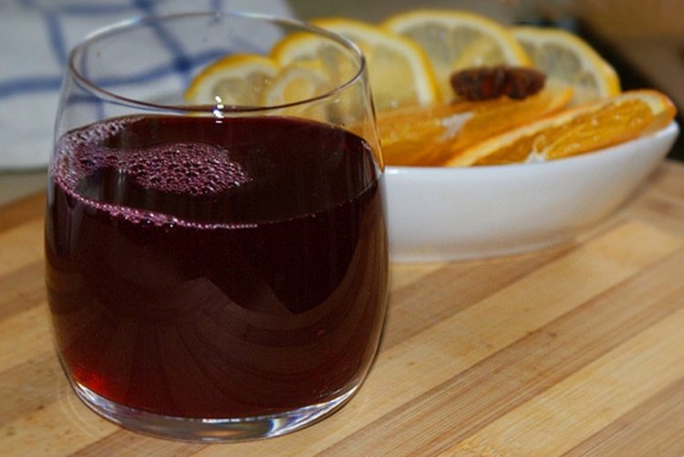 Компот из черноплодной рябины с лимоном на зиму