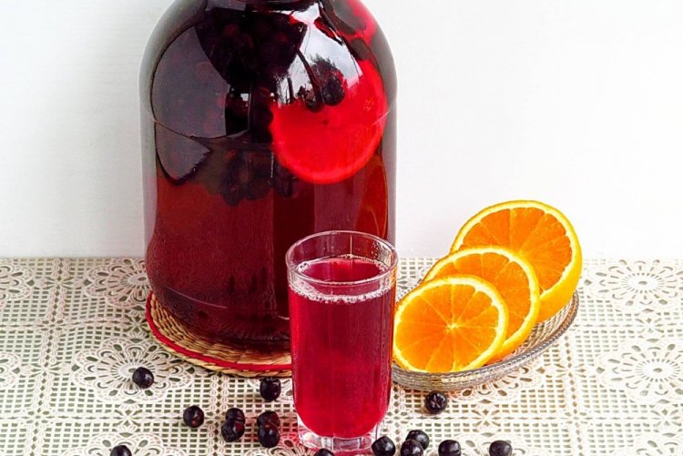 Компот из черноплодной рябины и апельсина на зиму