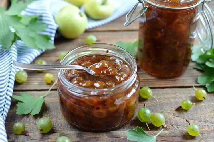 Желе из крыжовника с желатином на зиму