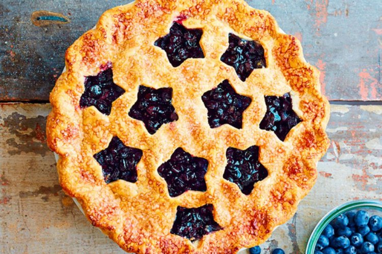 Черничный пирог из готового слоеного теста