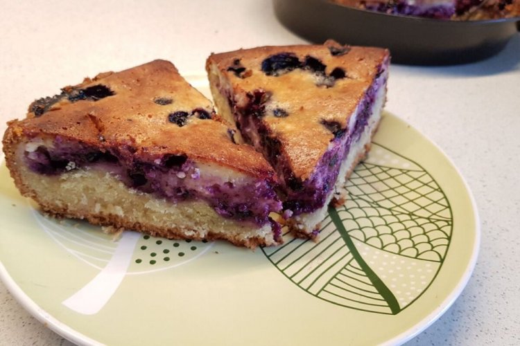 Черничный пирог на простокваше