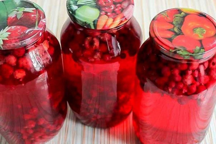 Компот из малины и смородины на зиму