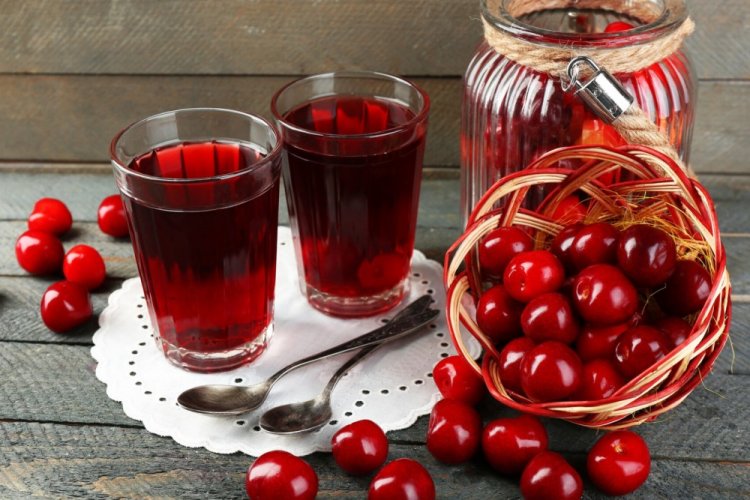 Компот из чернослива и вишни без стерилизации