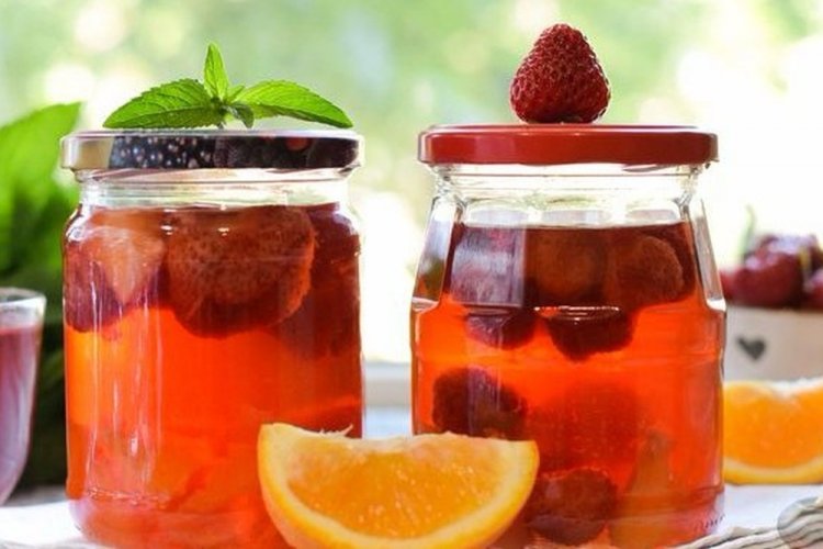 Компот из земляники с апельсином на зиму