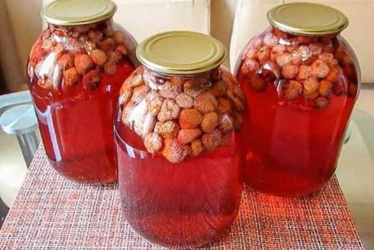 Компот из земляники с лимонной кислотой