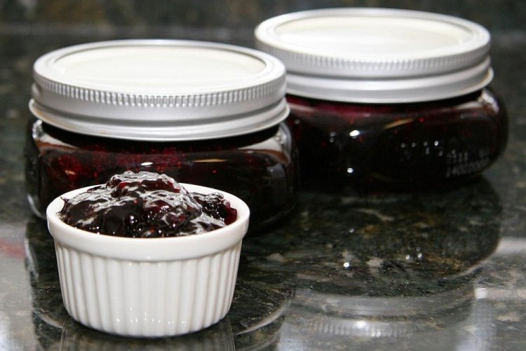 Конфитюр из ирги на зиму
