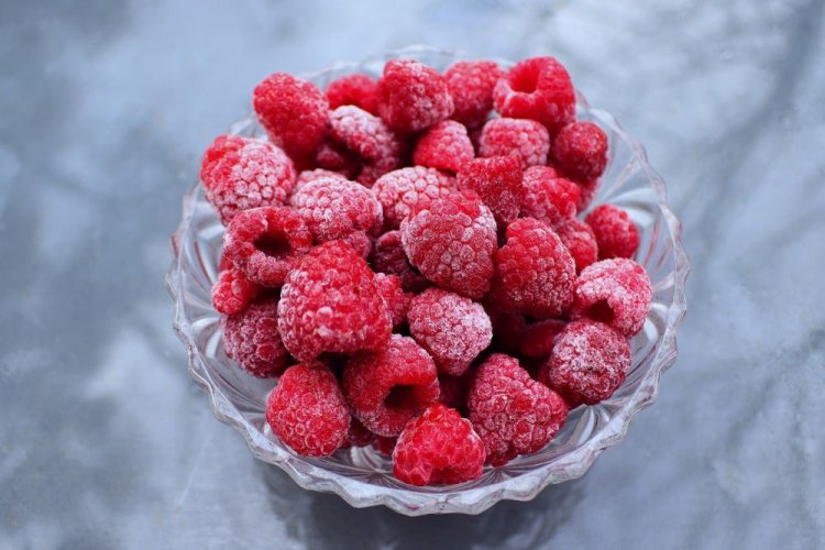 Замороженная малина на зиму