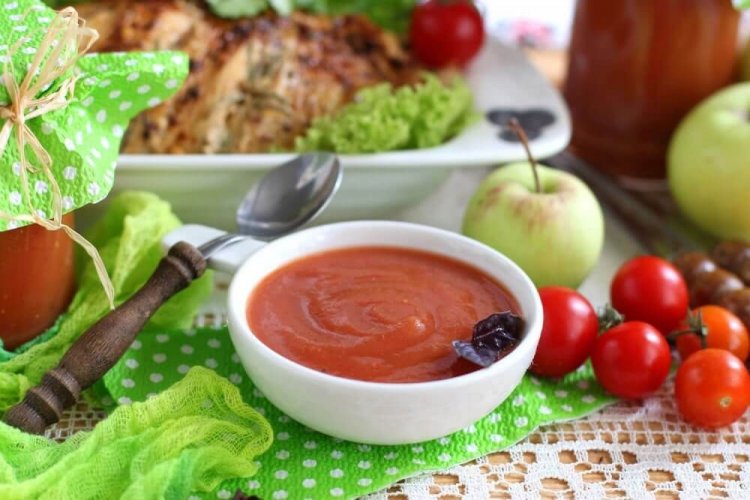 Томатная паста с яблоками на зиму
