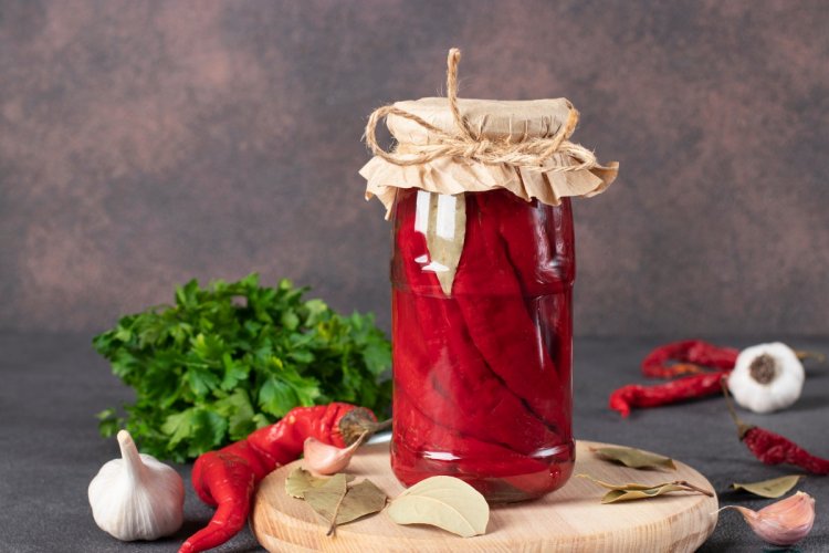 10 быстрых рецептов маринованного острого перца на зиму