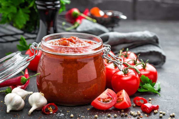 Кетчуп из помидоров с острым перцем без сахара
