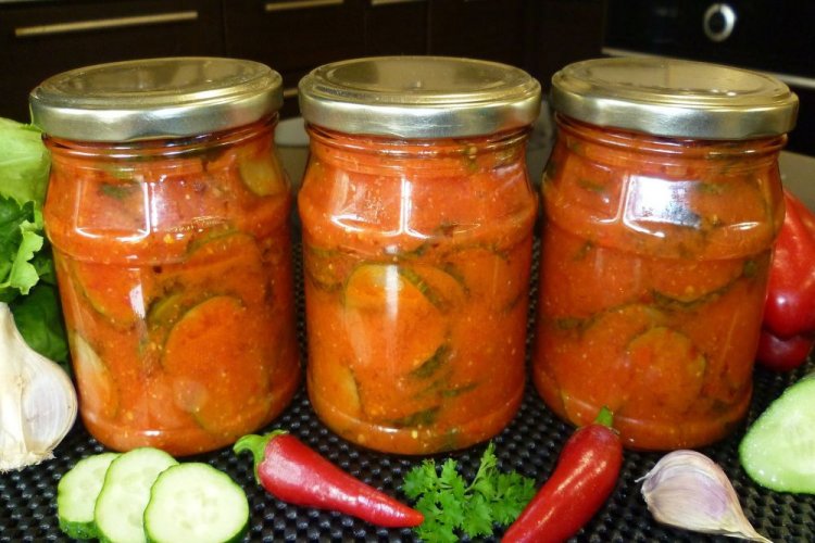 Лечо из огурцов с острым перцем на зиму