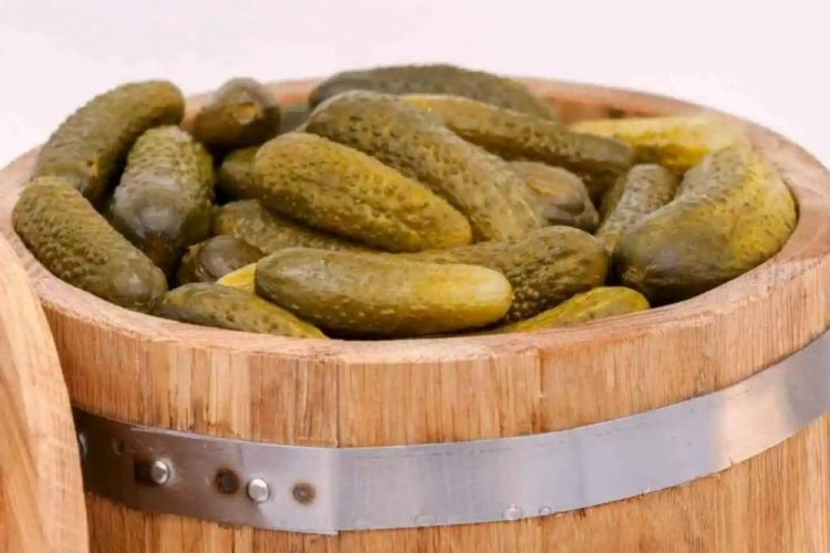 Огурцы, квашенные в бочке на зиму