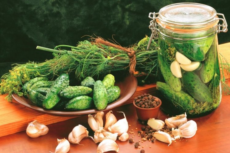 Огурцы с водкой холодным способом на зиму