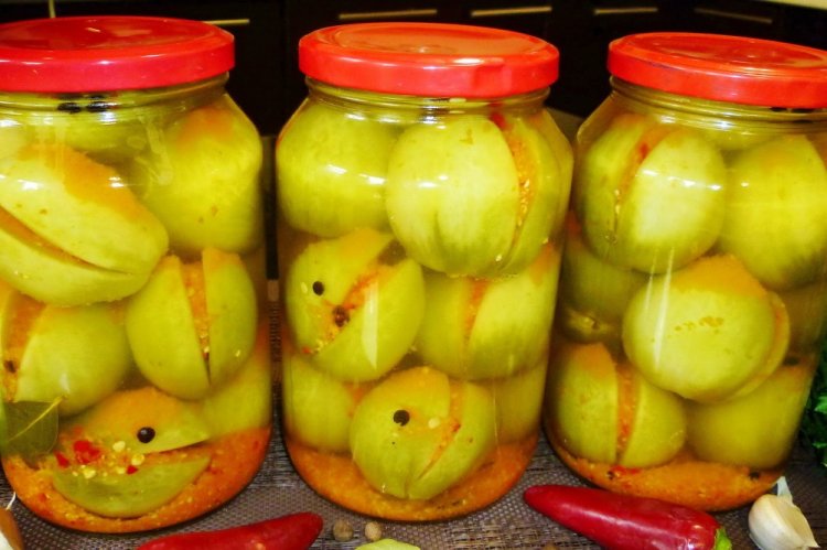 Фаршированные зеленые помидоры на зиму