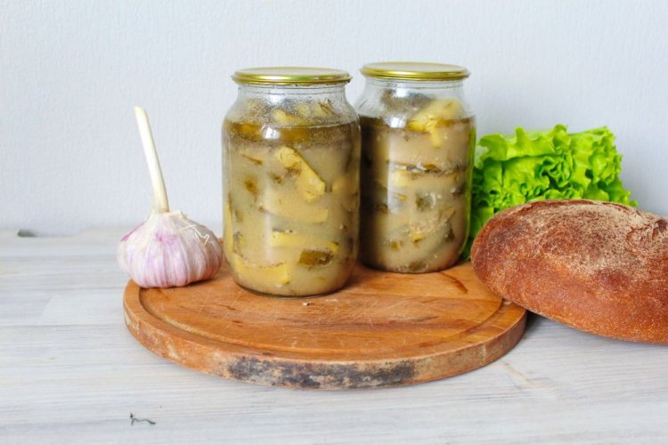 Огурцы брусочками «Пальчики оближешь» с горчицей и чесноком