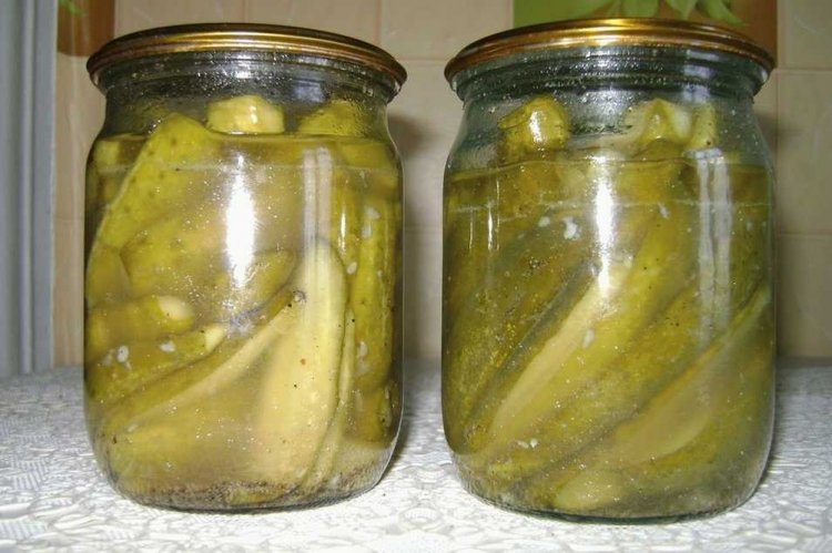 Огурцы дольками с лимонной кислотой