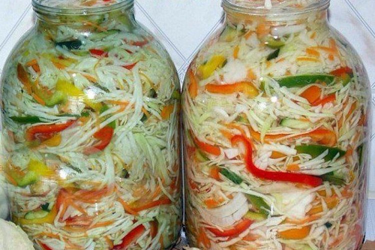 Маринованная капуста с огурцами на зиму
