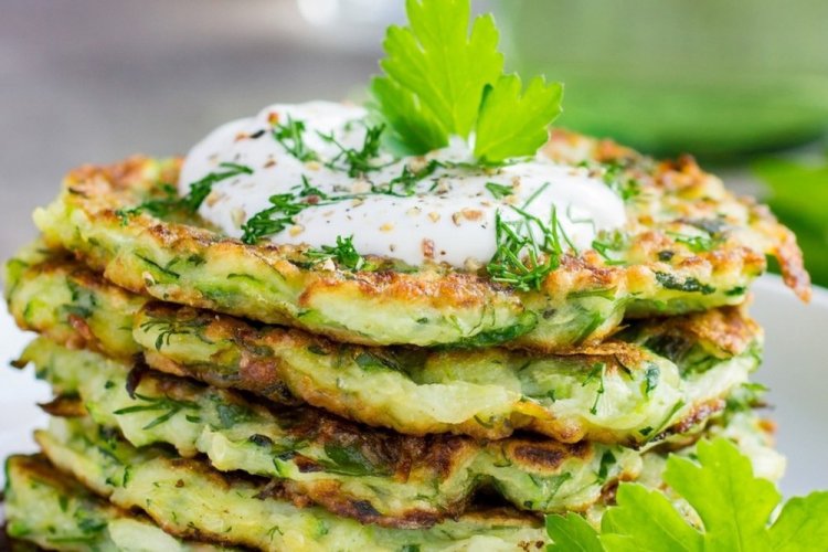 Лепешки из кабачков с фаршем