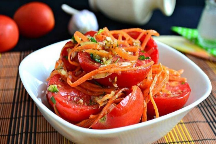 Помидоры по-корейски с морковью на зиму