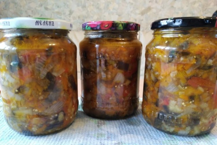 Салат из кабачков и баклажанов с помидорами на зиму