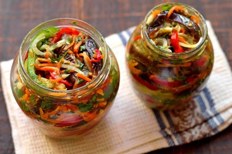 Салат из кабачков и баклажанов по-корейски на зиму