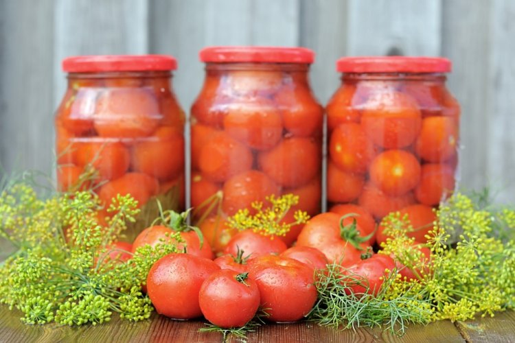 Помидоры с лимонной кислотой – классический рецепт