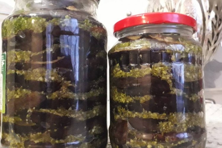 Жареные баклажаны с грецкими орехами на зиму