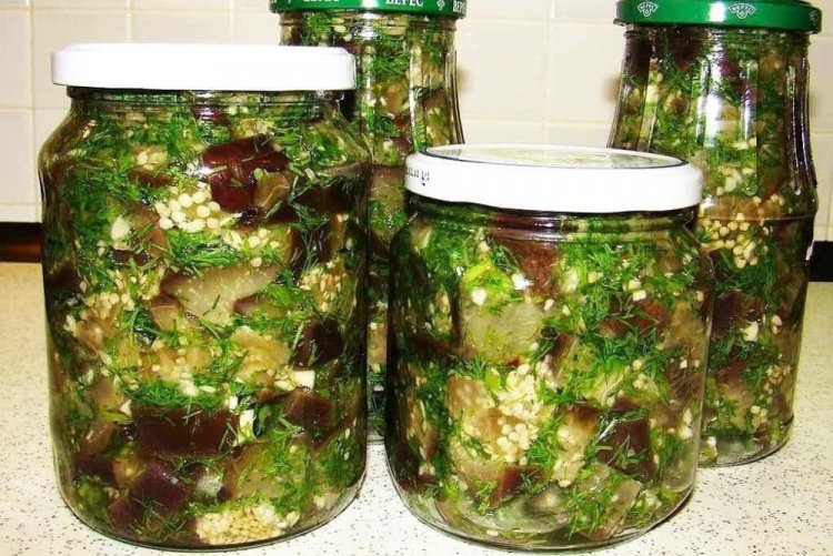 Жареные баклажаны с зеленью на зиму