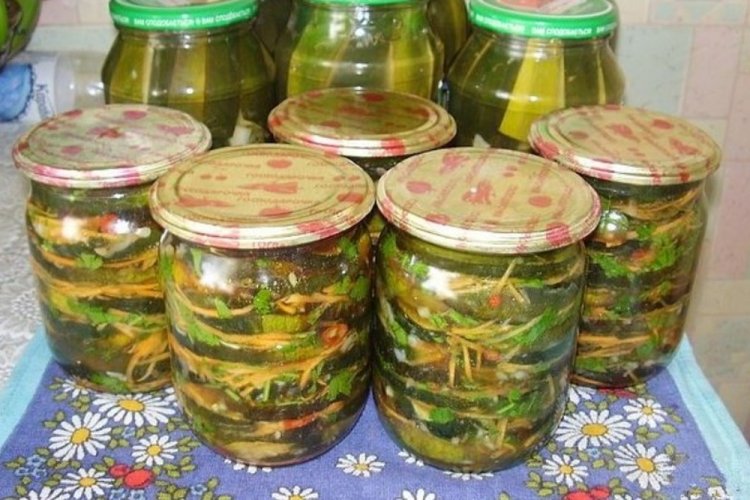 Салат с жареными кабачками на зиму