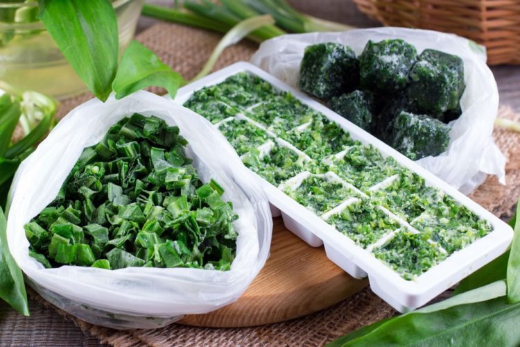 Щавель, проваренный с солью на зиму