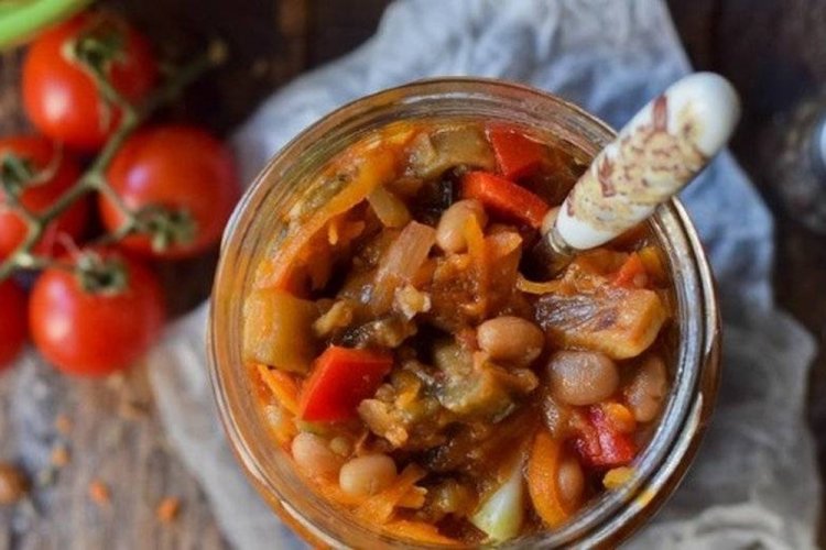 Баклажаны с фасолью на зиму