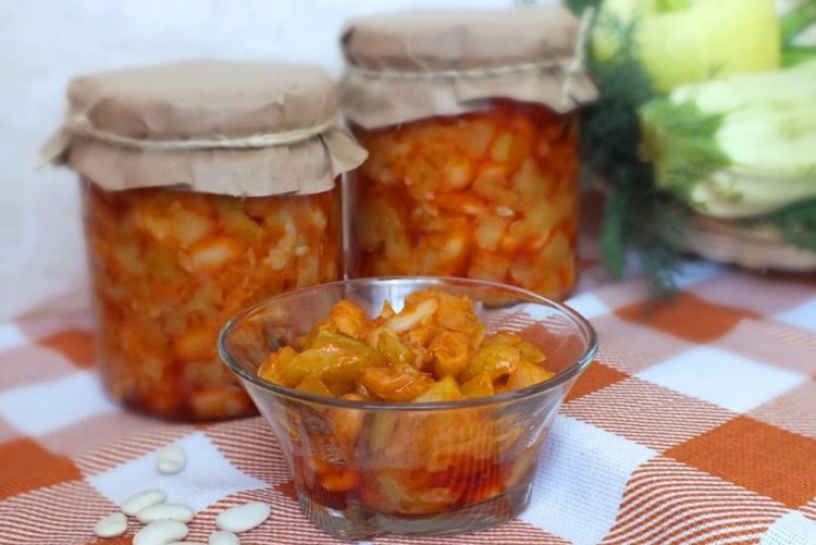 Салат с фасолью и кабачками на зиму
