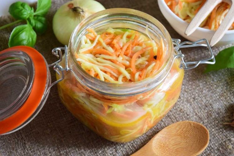 Острые кабачки по-корейски на зиму