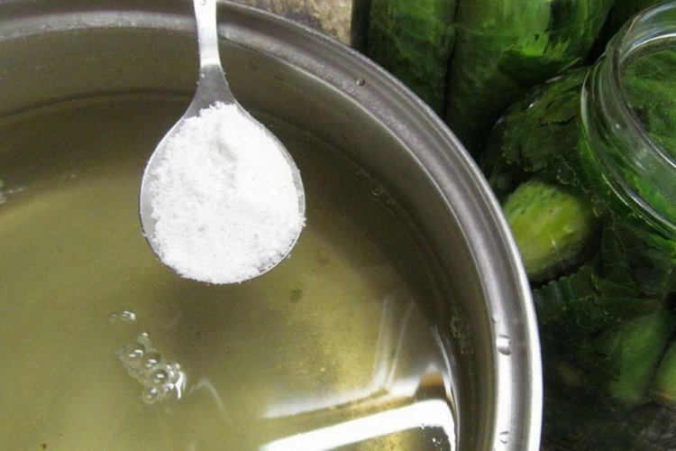 Рассол для огурцов с яблочным уксусом