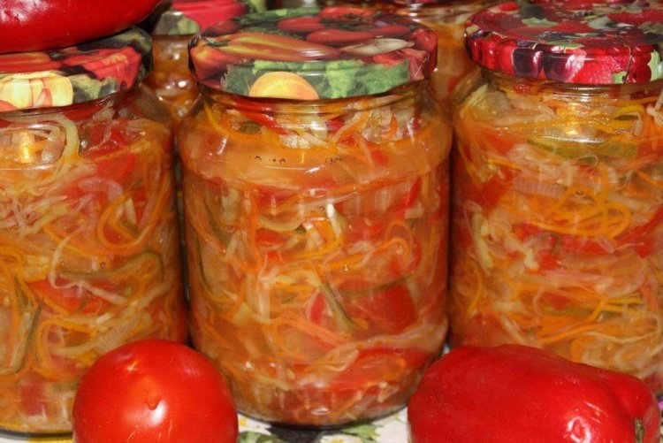 Дачный салат из огурцов и моркови на зиму