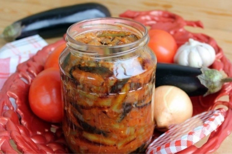Спаржевая фасоль с баклажанами на зиму