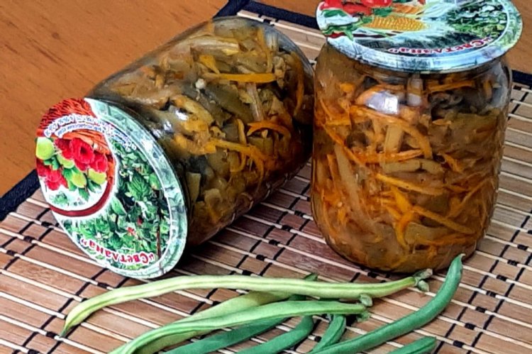 Спаржевая фасоль с овощами по-корейски