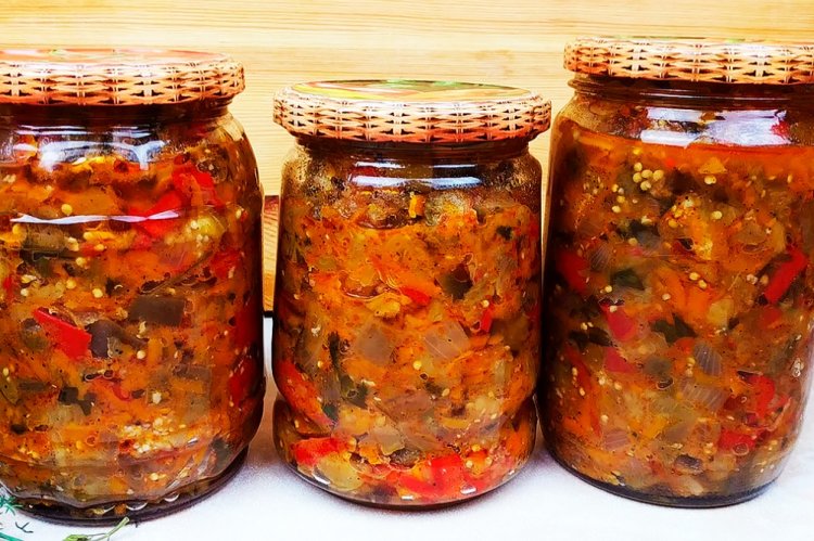 Баклажаны с помидорами и томатной пастой на зиму