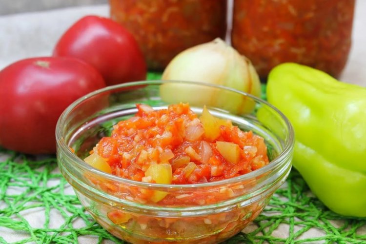 Салат «Парамониха» с рисом на зиму