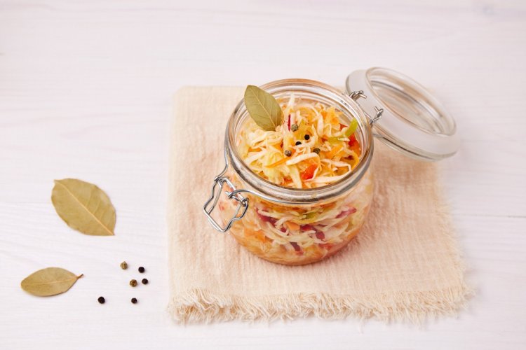 Салат Охотничий на зиму: 15 самых вкусных рецептов