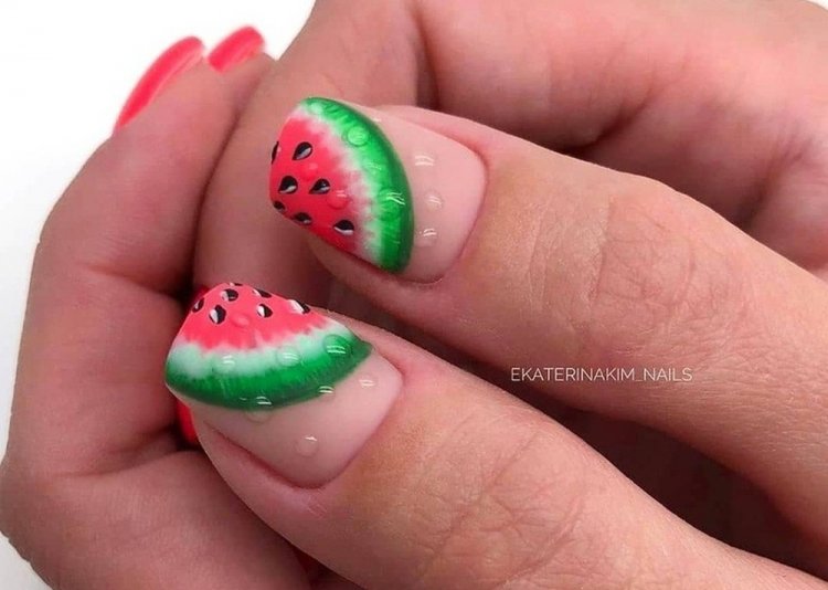Маникюр «Арбузные дольки»