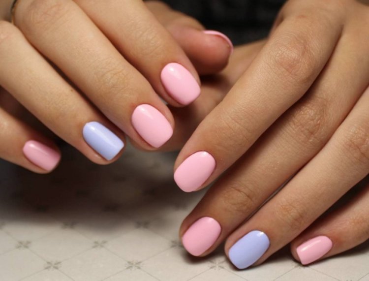 Пастельный маникюр на короткие ногти