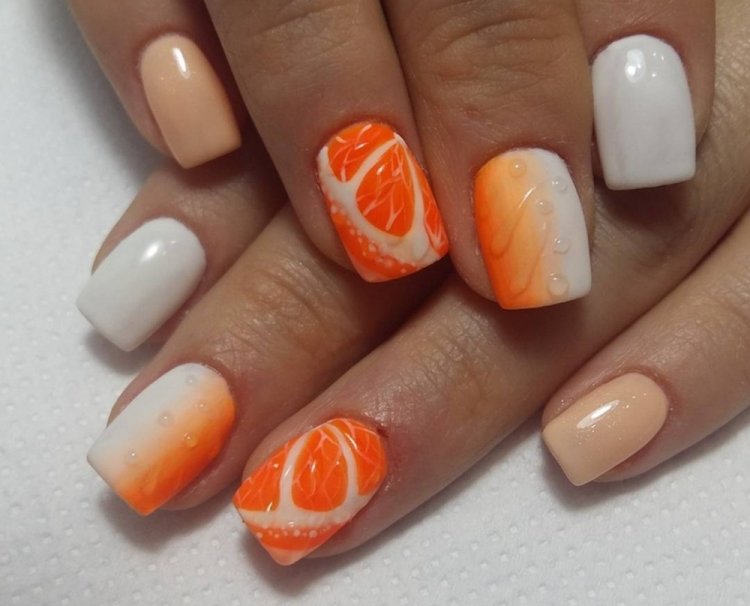Цитрусовый летний маникюр