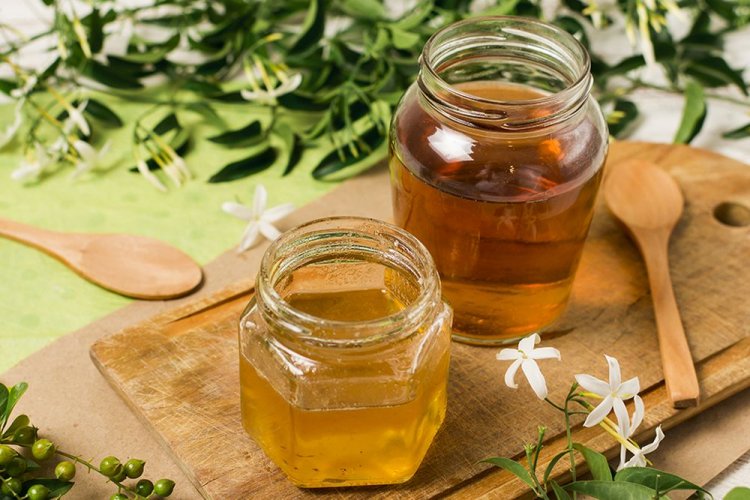 Варенье из акации с цветами жасмина