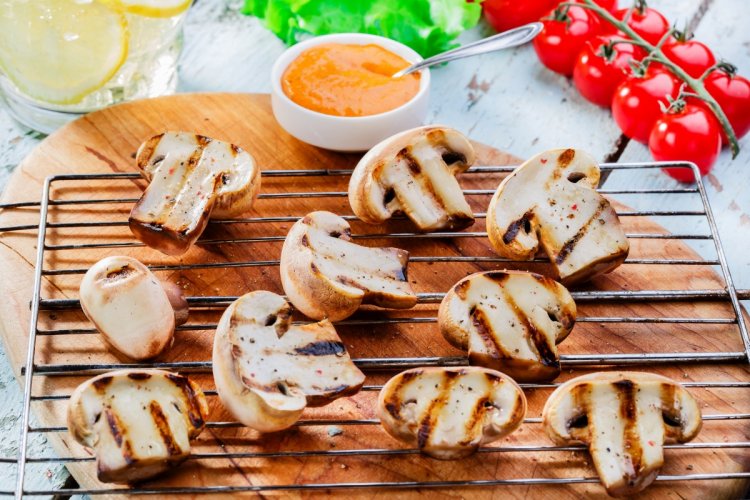 20 отличных рецептов шампиньонов на гриле