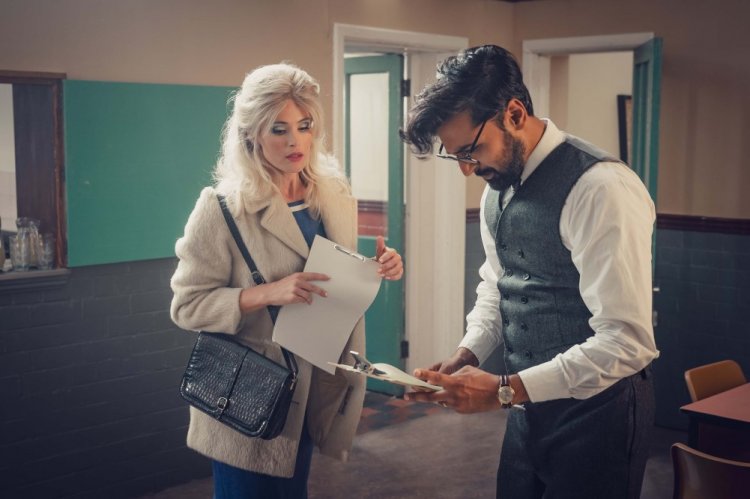 Смешная девчонка