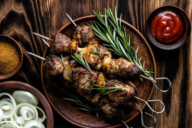 Шашлык из баранины с розмарином и лимоном