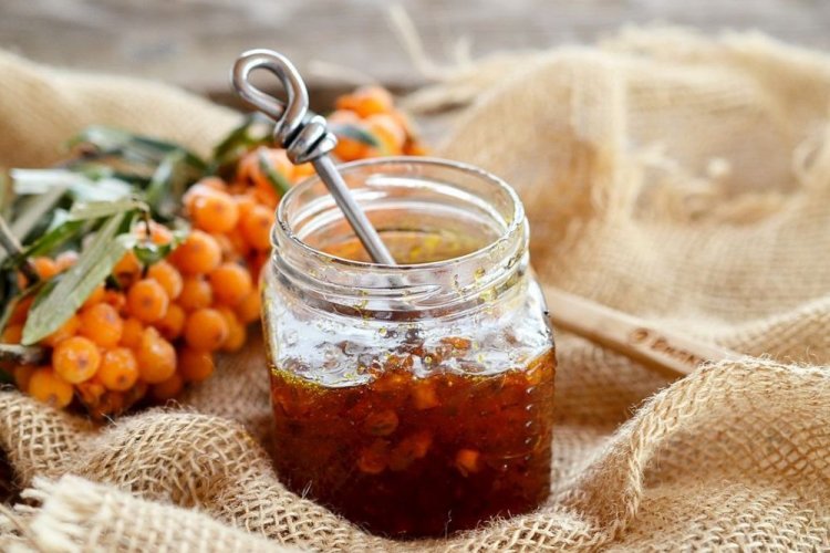 Янтарное варенье из облепихи с экстрактом стевии