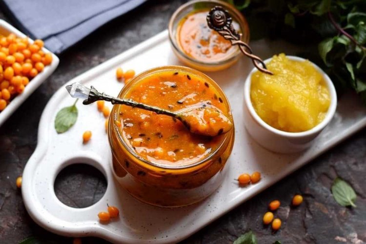 Сырое варенье из облепихи с медом