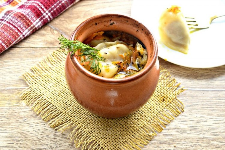 Пельмени в горшочках в духовке